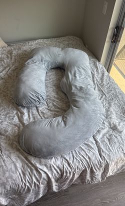 Momcozy Pregnancy Pillow