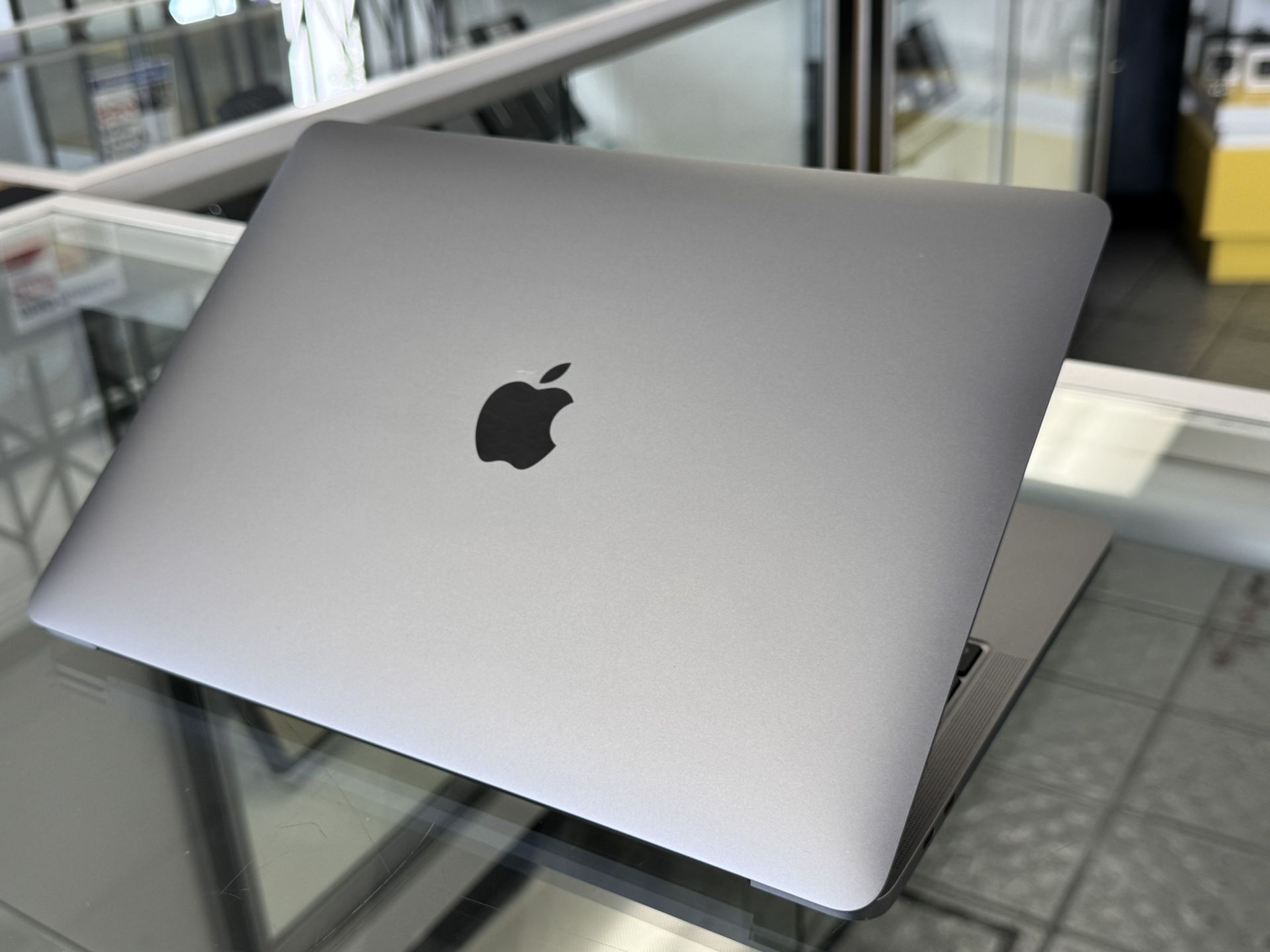 Apple MacBook Pro 2020 M1 8GB 256gb