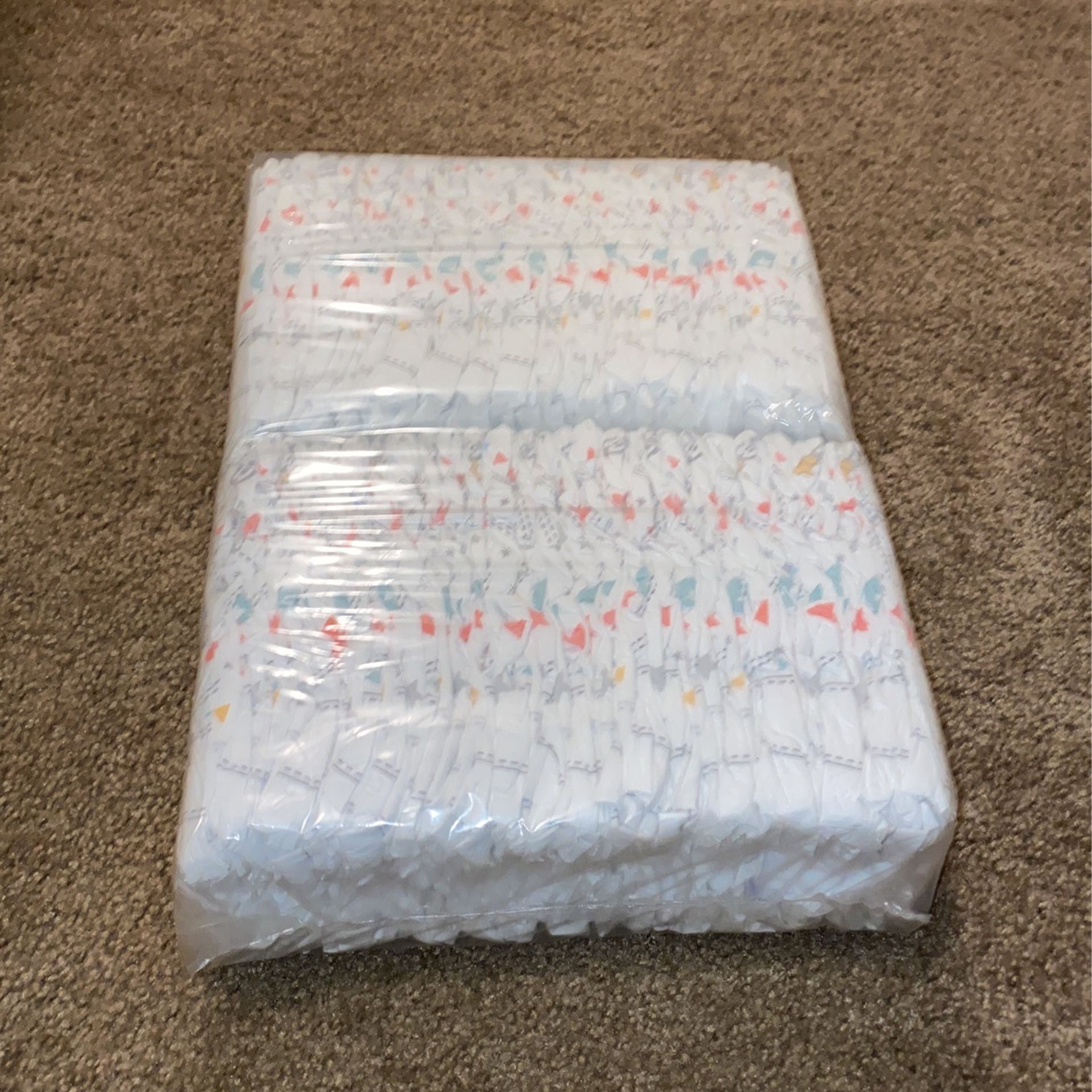 Diapers Size 6 / Huggies