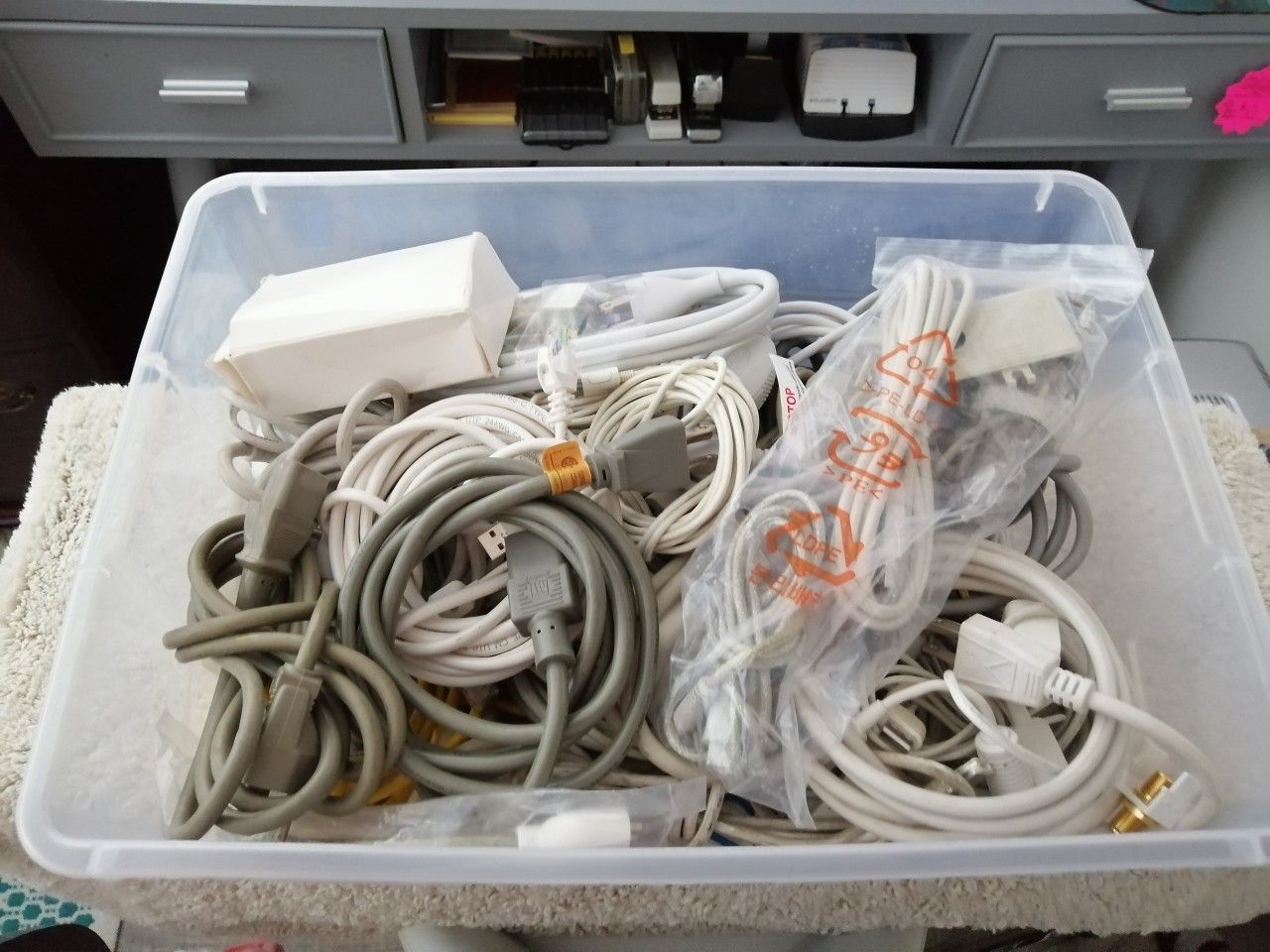 Apple computers /Phones cables