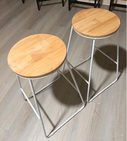 Round Wood Top Bar Stools – Set of 2