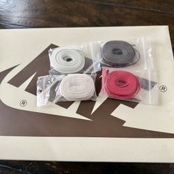 Air Jordan 1 Low Travis Scott Reverse Mocha