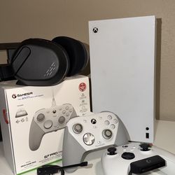 Xbox Series X Bundle – 2 Controllers + 2 Headsets 🎮🔥