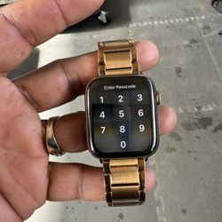 Series 4 Apple Watch 44MM