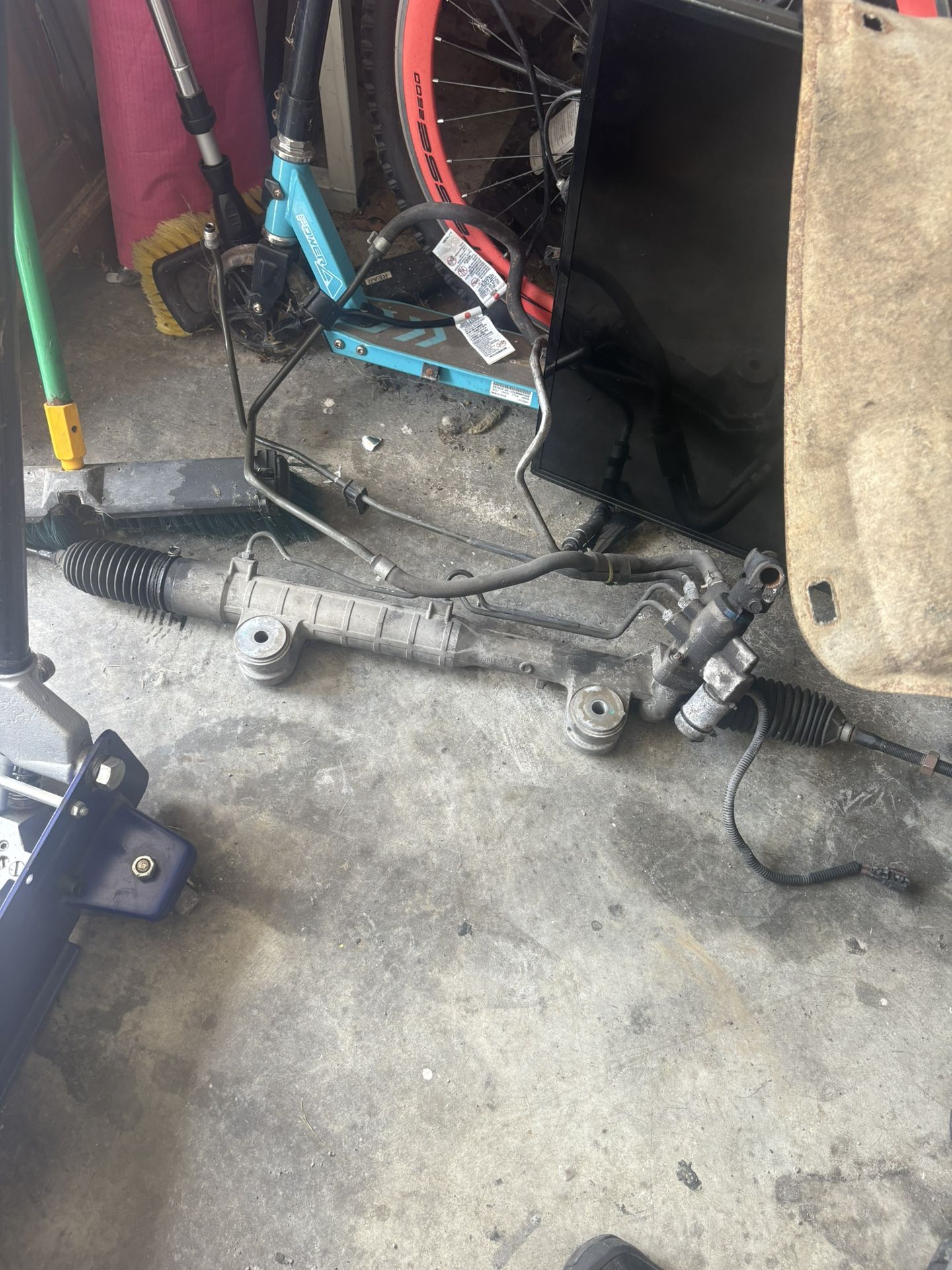 Infiniti Hydraulic Power Steering Rack