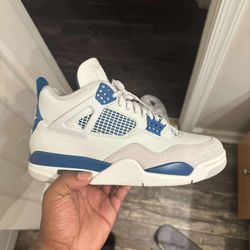 Size 9.5 Cash Or Trades