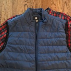 New Men’s Quilted Vest And Collared Shirt (large)