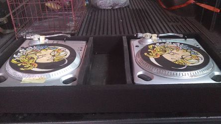 Turn table dj numark