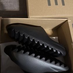 Adidas Yeezy Slides. Multiple Sizes. Onyx Color way 
