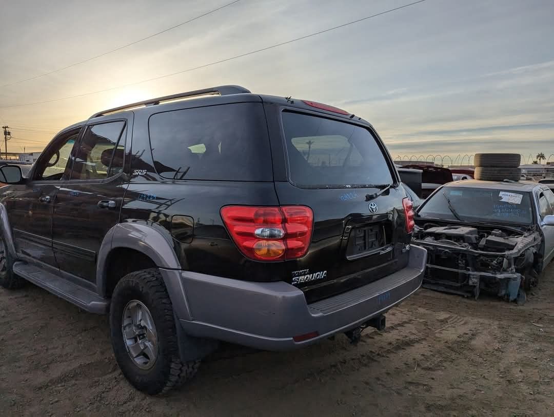 2002 Toyota Sequoia Just In For Parts