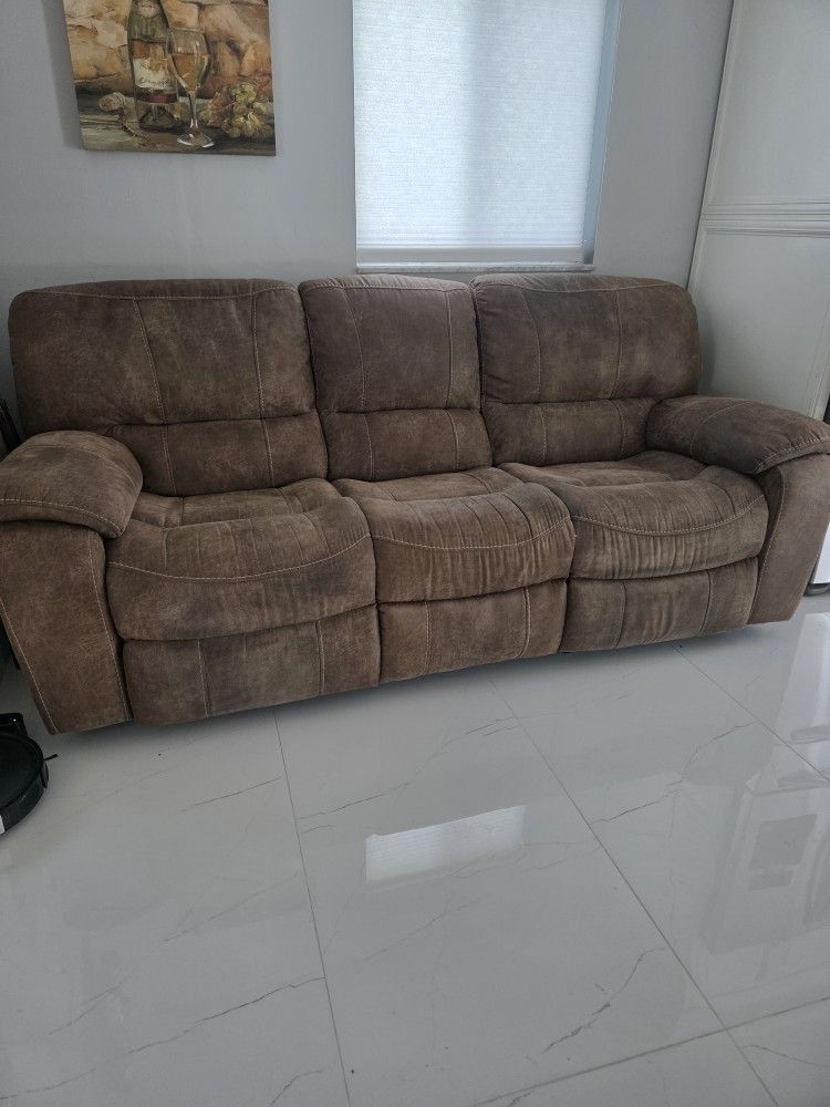 3 Seats Sofa. Have 2 Recliner
