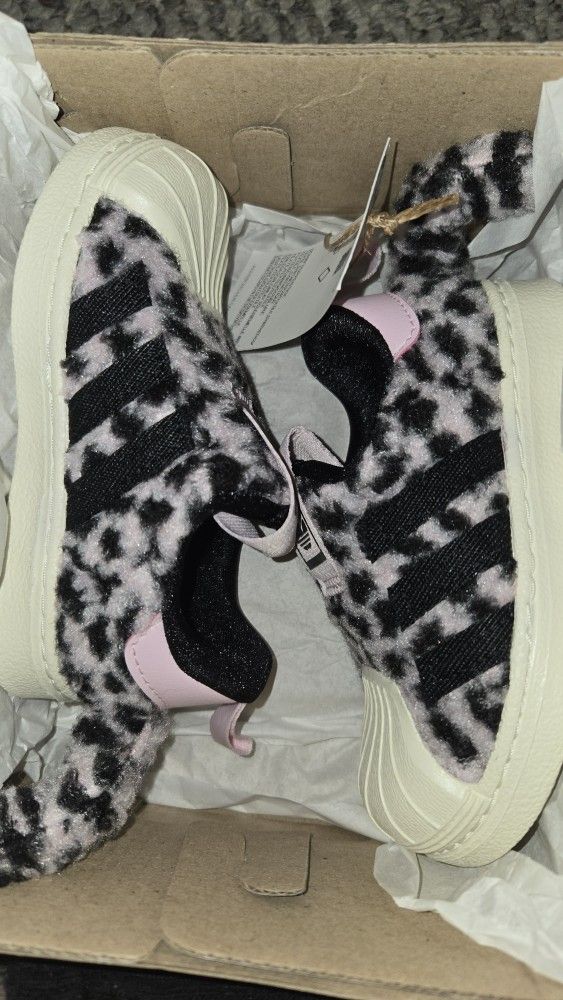 Adidas SuperStar 360 I White/pink/black Furry Kitten Tail Size 5k