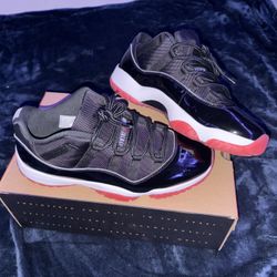 AIR JORDAN 11 LOW BREADS