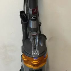 Dyson DC25 Animal Ball Upright Vacuum Cleaner