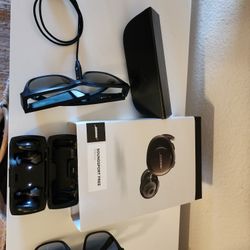 Bose Alto Frame Smart Sunglasses And Bose Soundsport Free Earphones