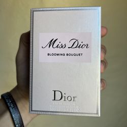 Miss Dior Perfume (Blooming Bouquet)