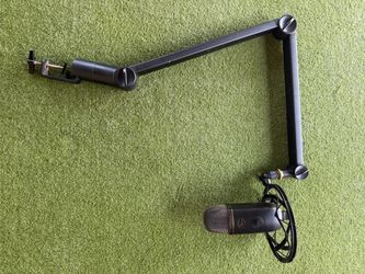Blue Yeticaster Bundle - Blue Yeti Mic + Compass Boom Arm + Radius III Shock Mount