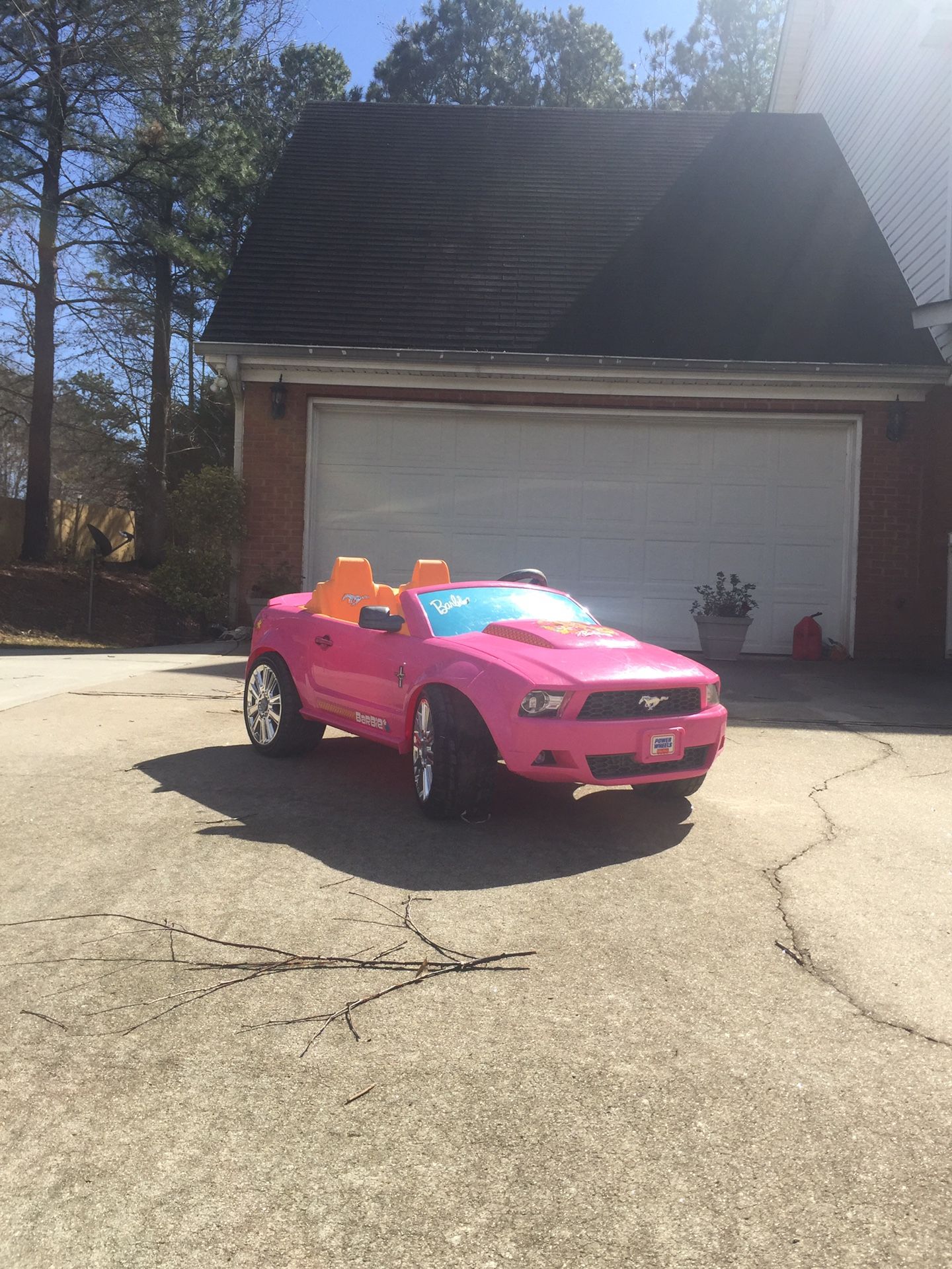 Kids drivable car(Barbie)