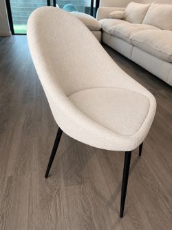 Boucle chair