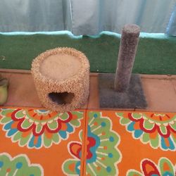 Free Cat Scratcher And Cubbie. Very Good Condition