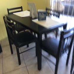 Meza Nueva Con 4 Sillas Nueva