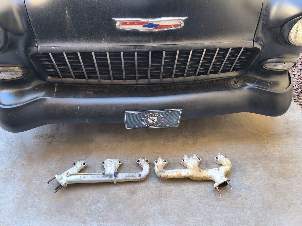 SBC Chevrolet GM Exhaust Manifold