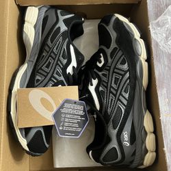 ASICS Sz 7.5 Men’s 8.5 Women 