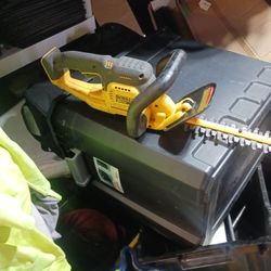 Dewalt Hedge Trimmer No Battery