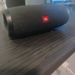 Jbl Charge Essential 