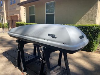 Thule Cargo Vehicle Roof Box and accessories- see video and photos