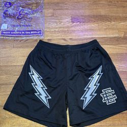 EE Shorts Black Lightning 