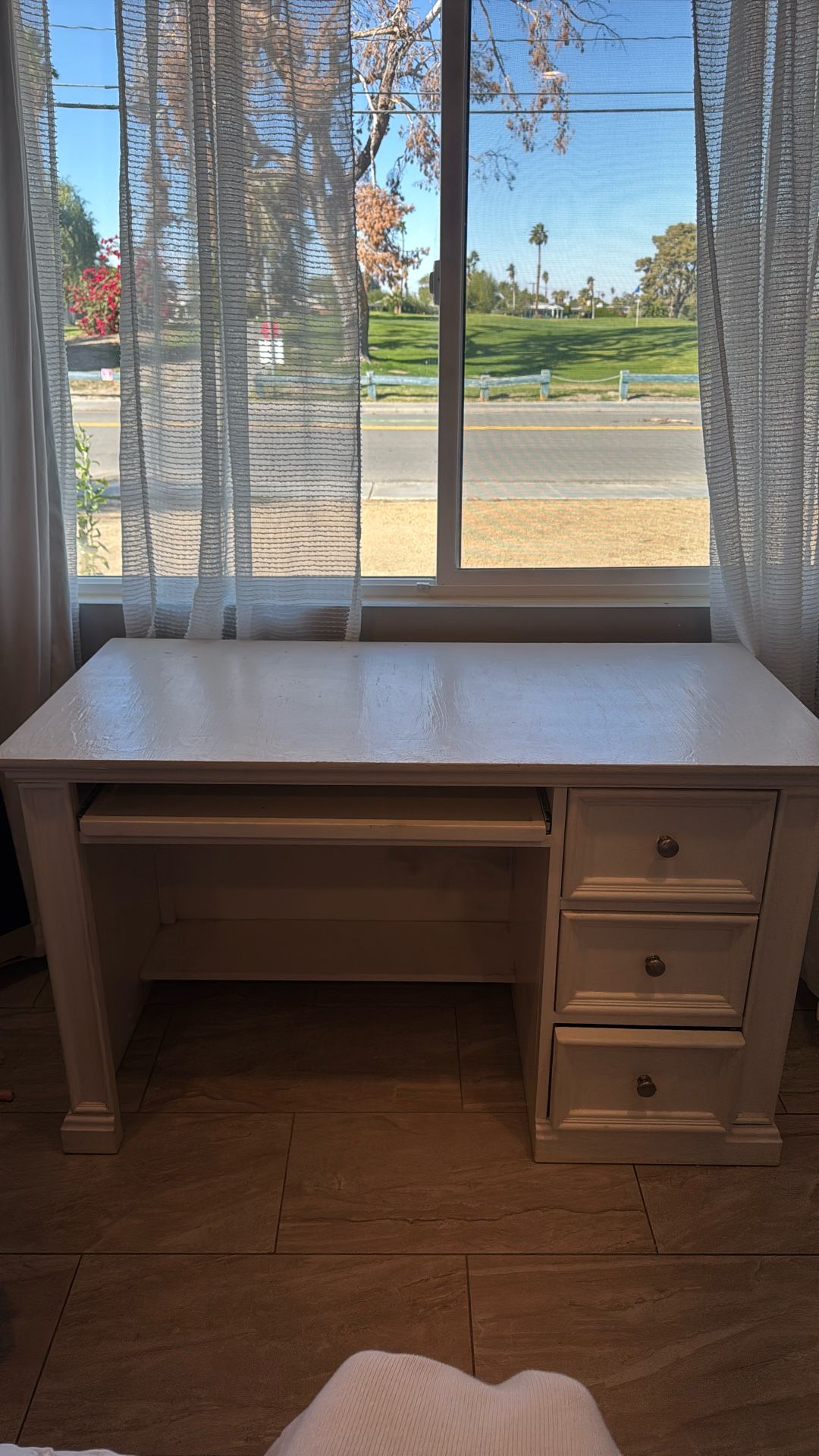 White Office desk with three drawers perfect for young adult