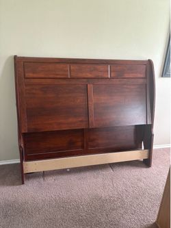 Ashley Queen size Sleigh bed