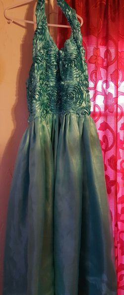 Girl's elegant dress