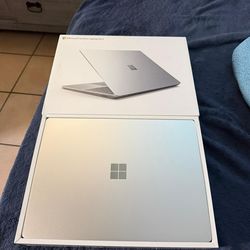 Microsoft Surface Laptop Go 2