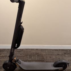 Preowned Segway Ninebot E45 Electric KickScooter 