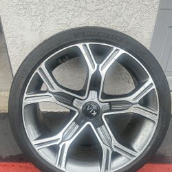 2018-2022 Kia Stinger front OEM Wheel.