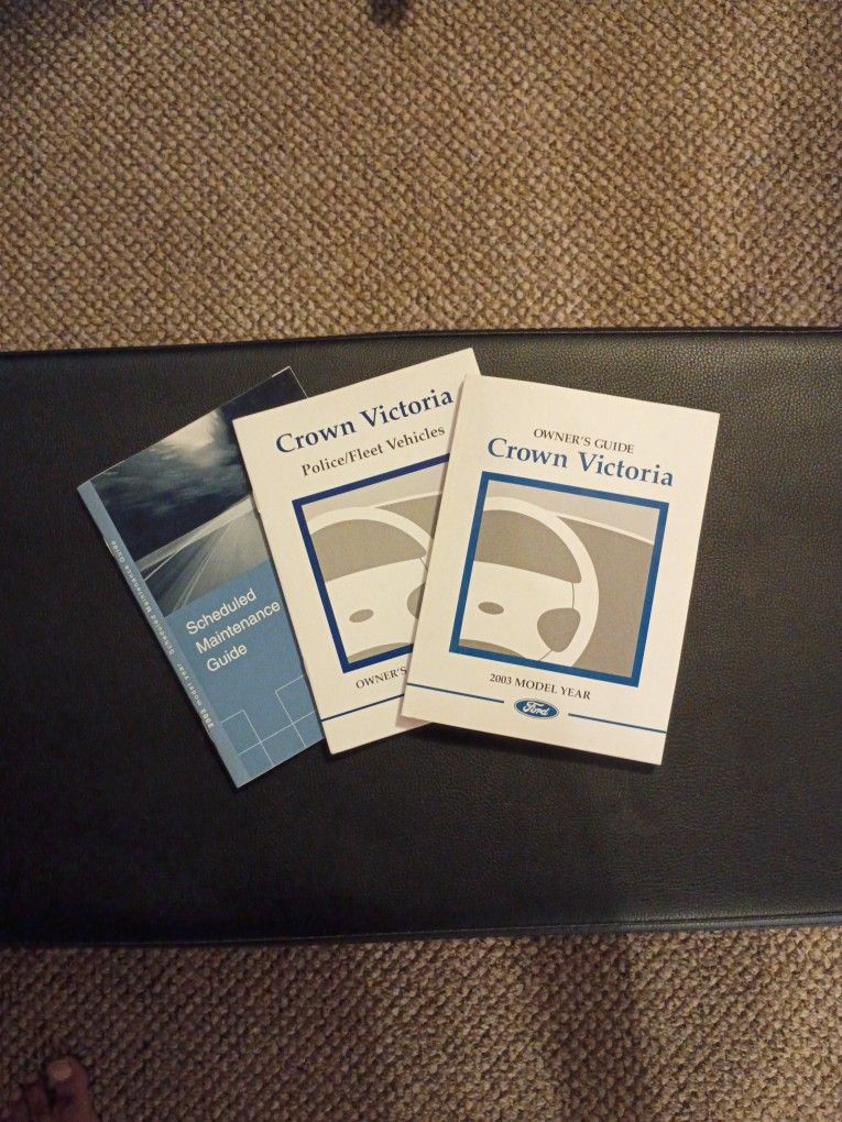 2003 Crown Vic / Victoria Owners Manuals