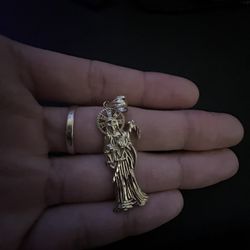 Gold Pendant San Muerte