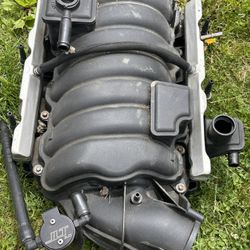 Hemi 6.4 Intake manifold 
