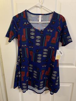 Lularoe Classic and Perfect T