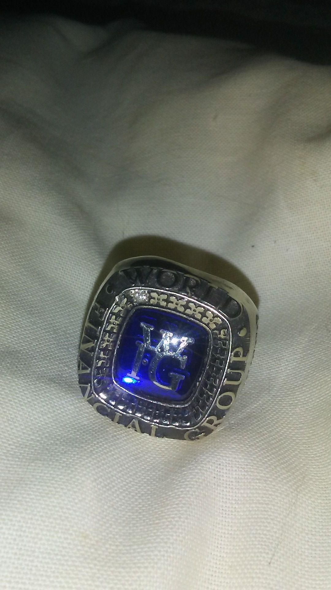 White Gold Sapphire Ring WFG $100,000 Club Ring