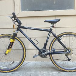 TREK Jetta Limited Edition mountain bike 26” Wheel