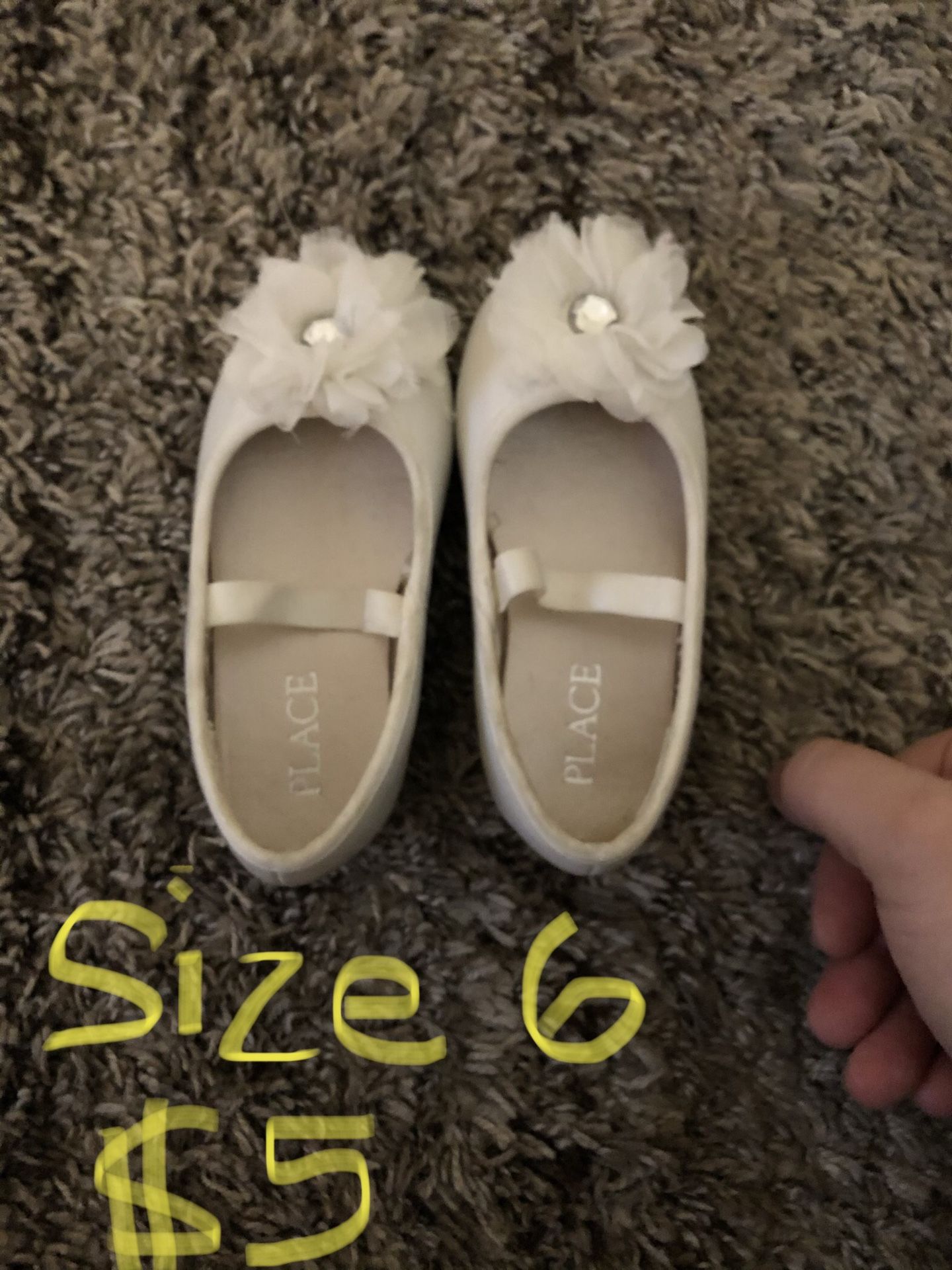 Toddler girls white dress shoes
