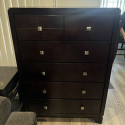 Dresser (W 35.5 x H 51.5)