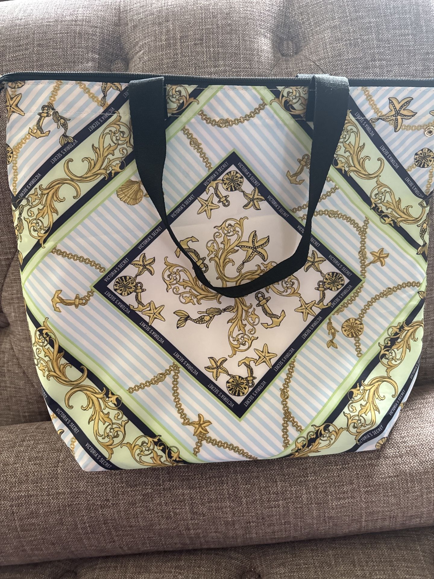 Victoria’s Secret Tote bag