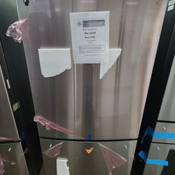 24.8 cu. ft. Bottom Freezer Refrigerator in Fingerprint Resistant Stainless Steel Standard Depth ENERGY STAR
