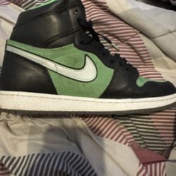 Jordan 1 high zen green (comes In Different Jordan Box) 