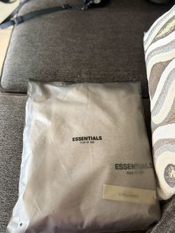 Brand New Fear of God Essentials Hoodie Heather Grey / Oatmeal (NWT)