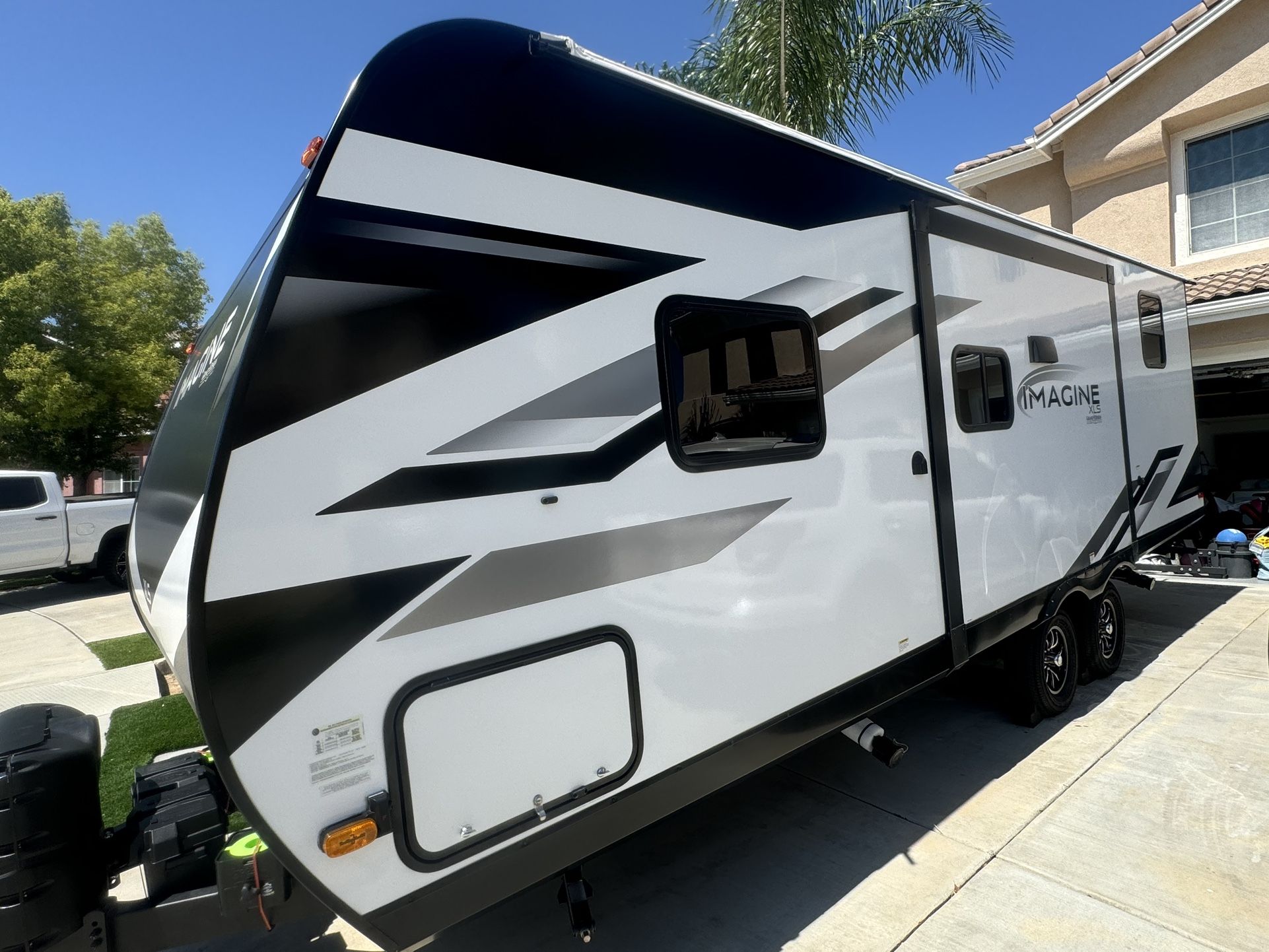 2023 Grand Design Imagine XLS 23BHE